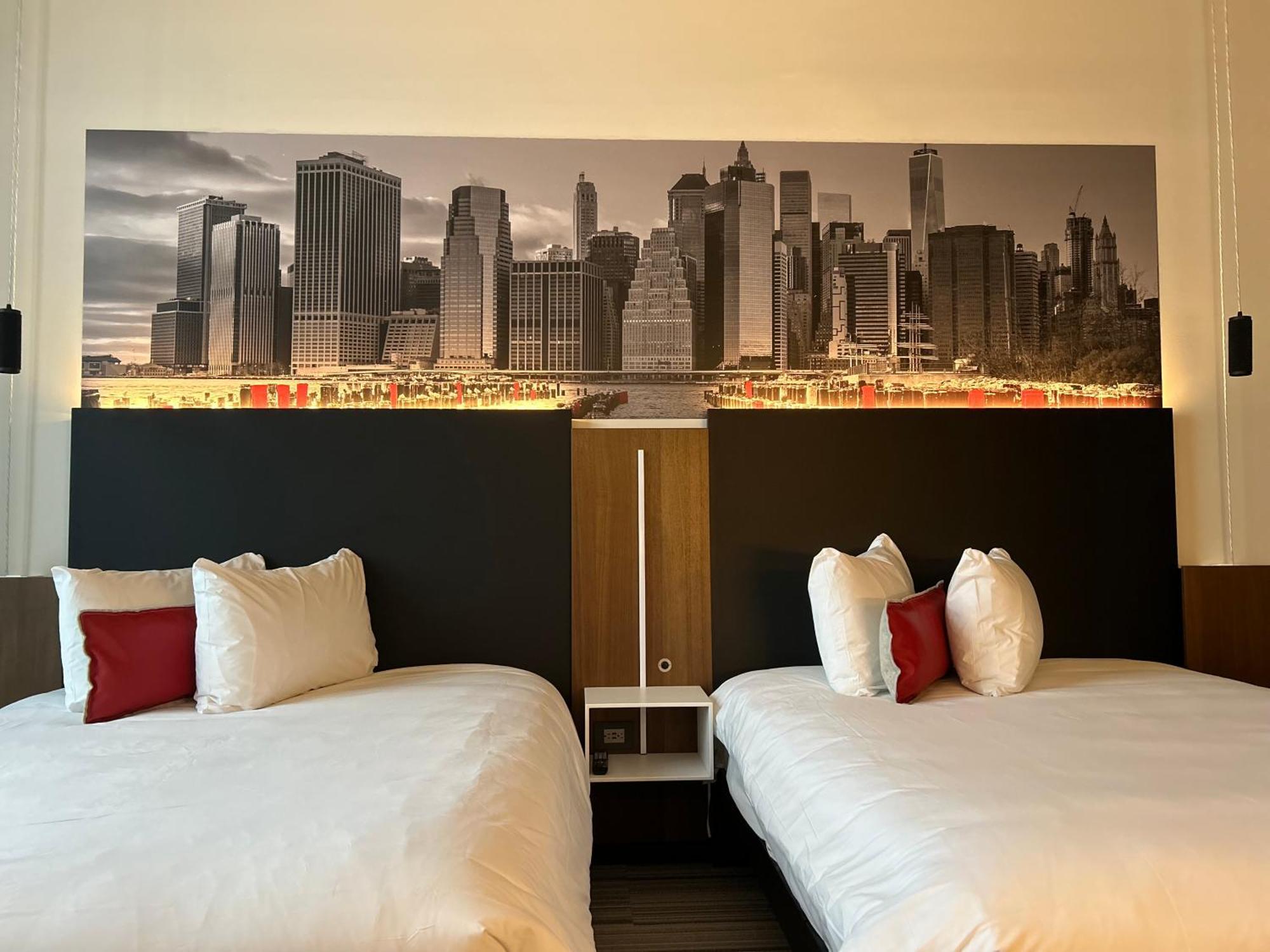 Hotel Grand Times Blainville-mirabel 4*